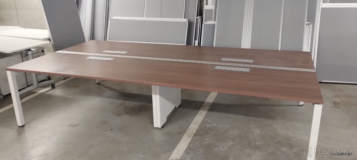 Zasedací židle Steelcase Think, konferenční stůl - 8