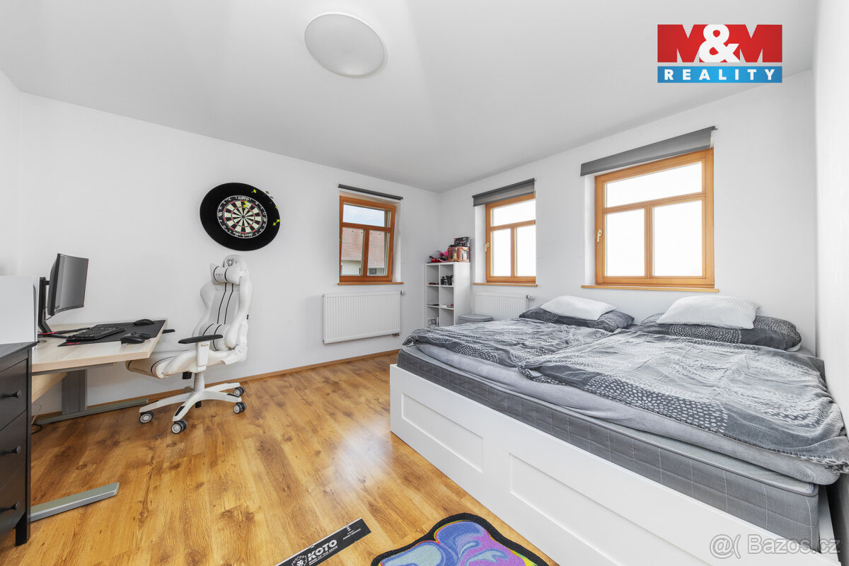 Prodej rodinného domu 175 m2, pozemek 2730 m2, Novosedly - 8