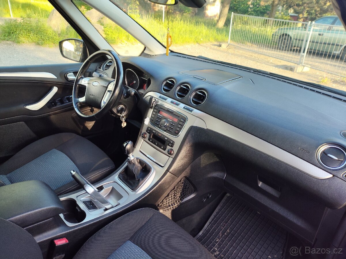Ford Galaxy 7 mist - 8