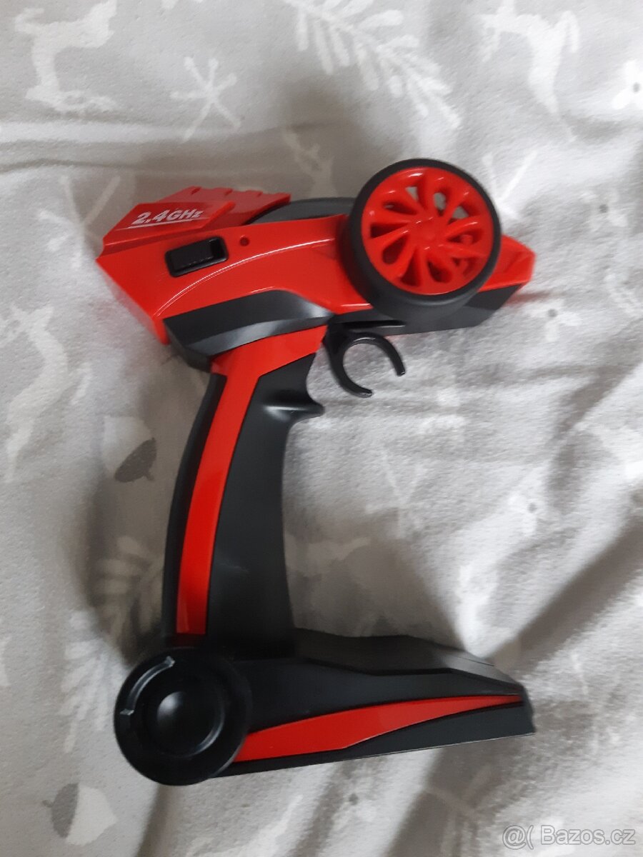 Auto na ovládání - 8