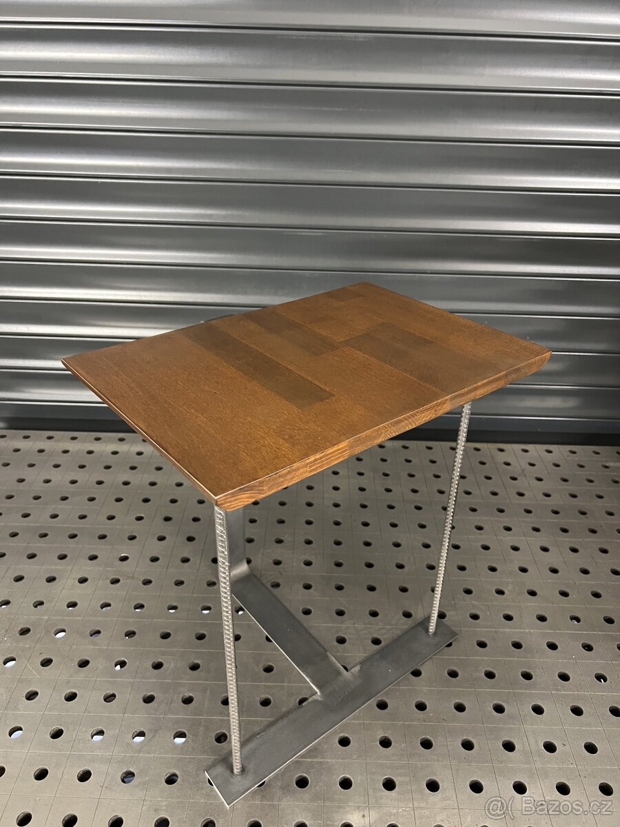 Odkládací stolek - 8