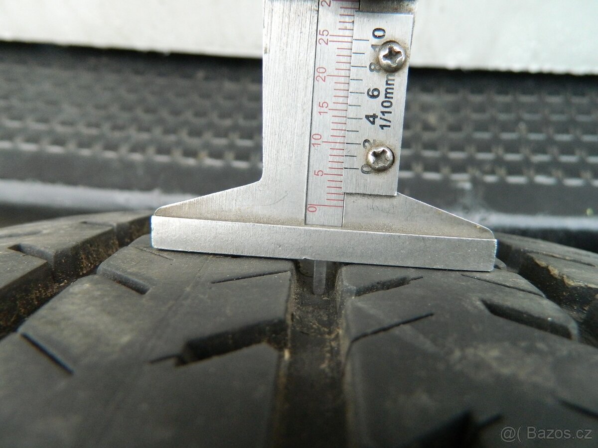 kola ford Transit + pneu R15C - 8