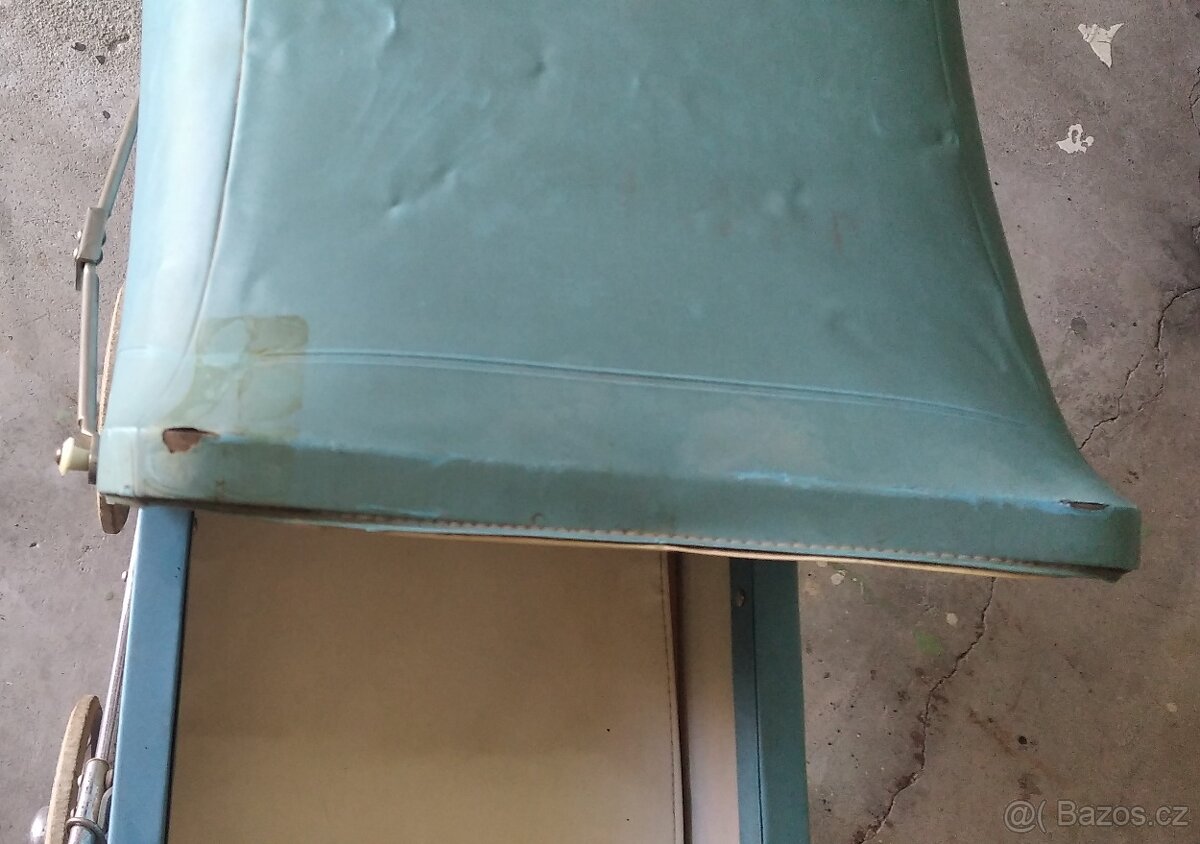 retro hluboký kočárek pro panenky - 8