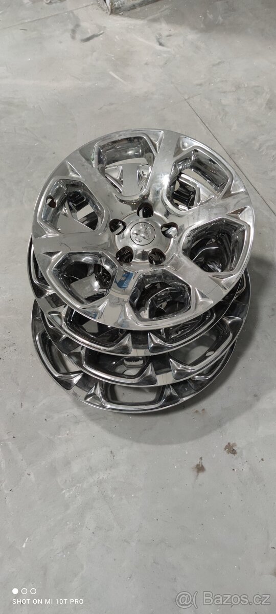 Dodge Challenger/RAM - 8