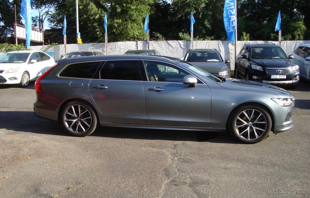 Volvo V90 D4 AWD,2.Maj.Pravidelný servis - 8