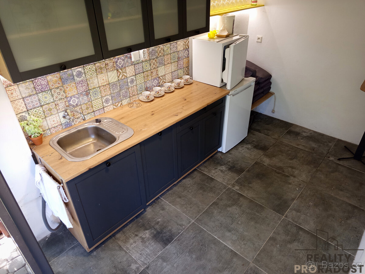 Prodej dvougeneračního RD, Jihlava - 8
