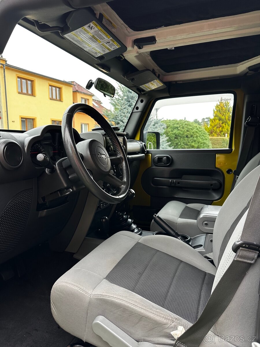 JEEP WRANGLER UNLIMITED - 8