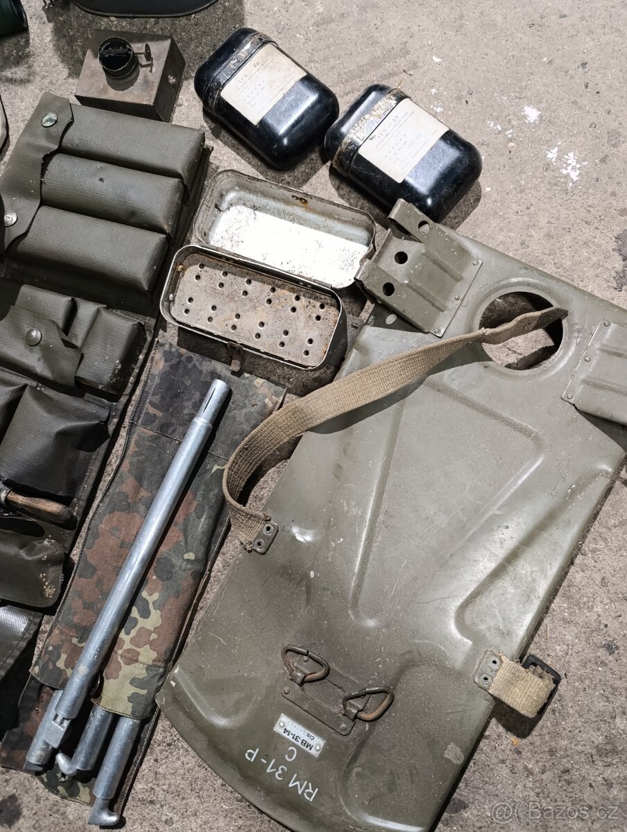 Vojenské různé předměty mix - 8