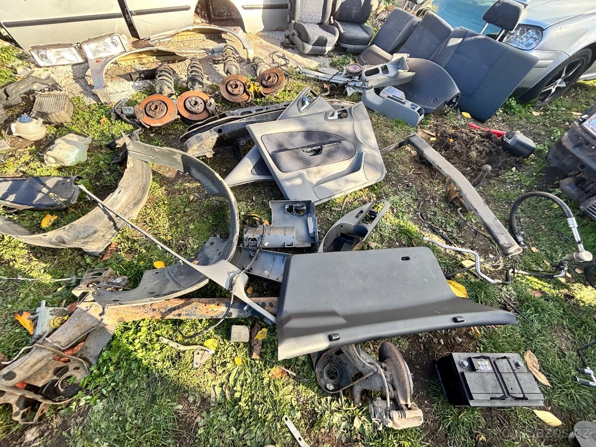 Škoda octavia 1 1.9tdi 66kw předface díly z vozu - 8