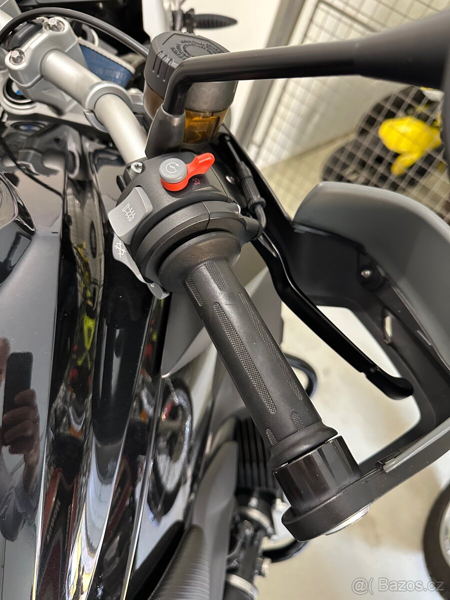 BMW R 1200 GS Triple Black nové v ČR najeto 29000km - 8