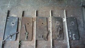 stavební materiál - zbylo ze stavby: - 8