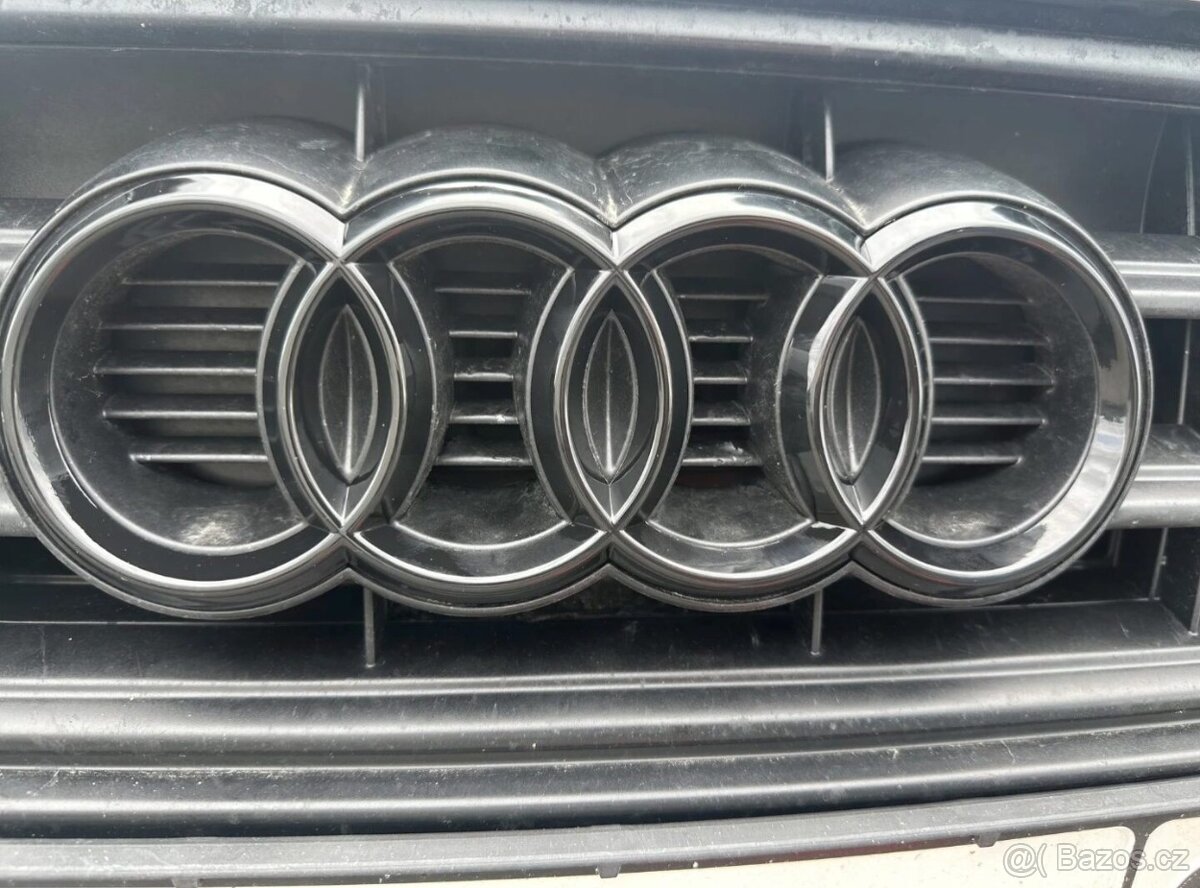 AUDI - Čierne lesklé znaky - 8