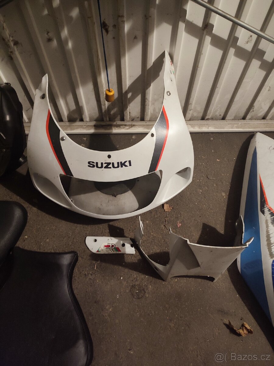 Suzuki GSX-R 750 - 8