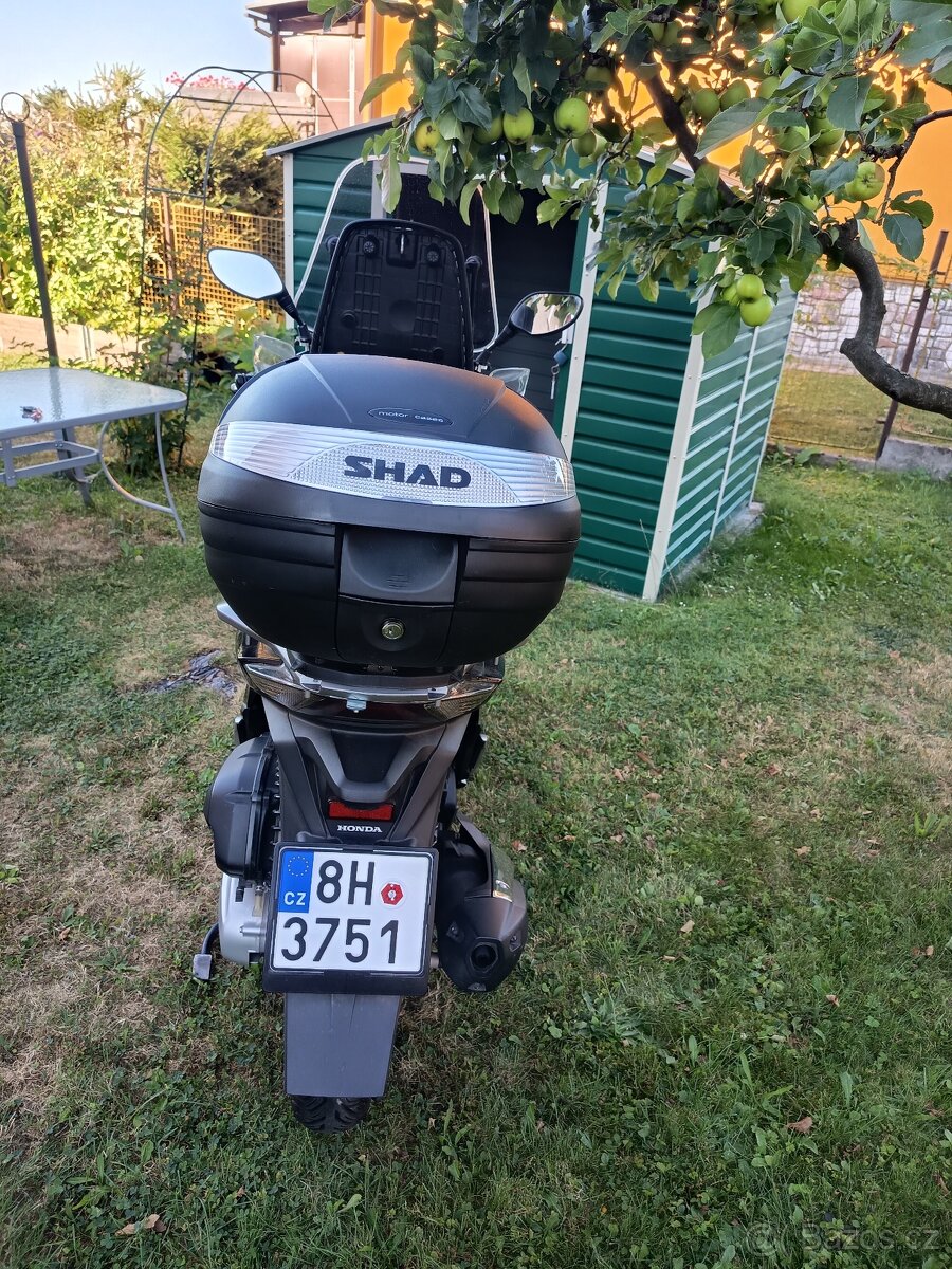 Honda SH125 - 8