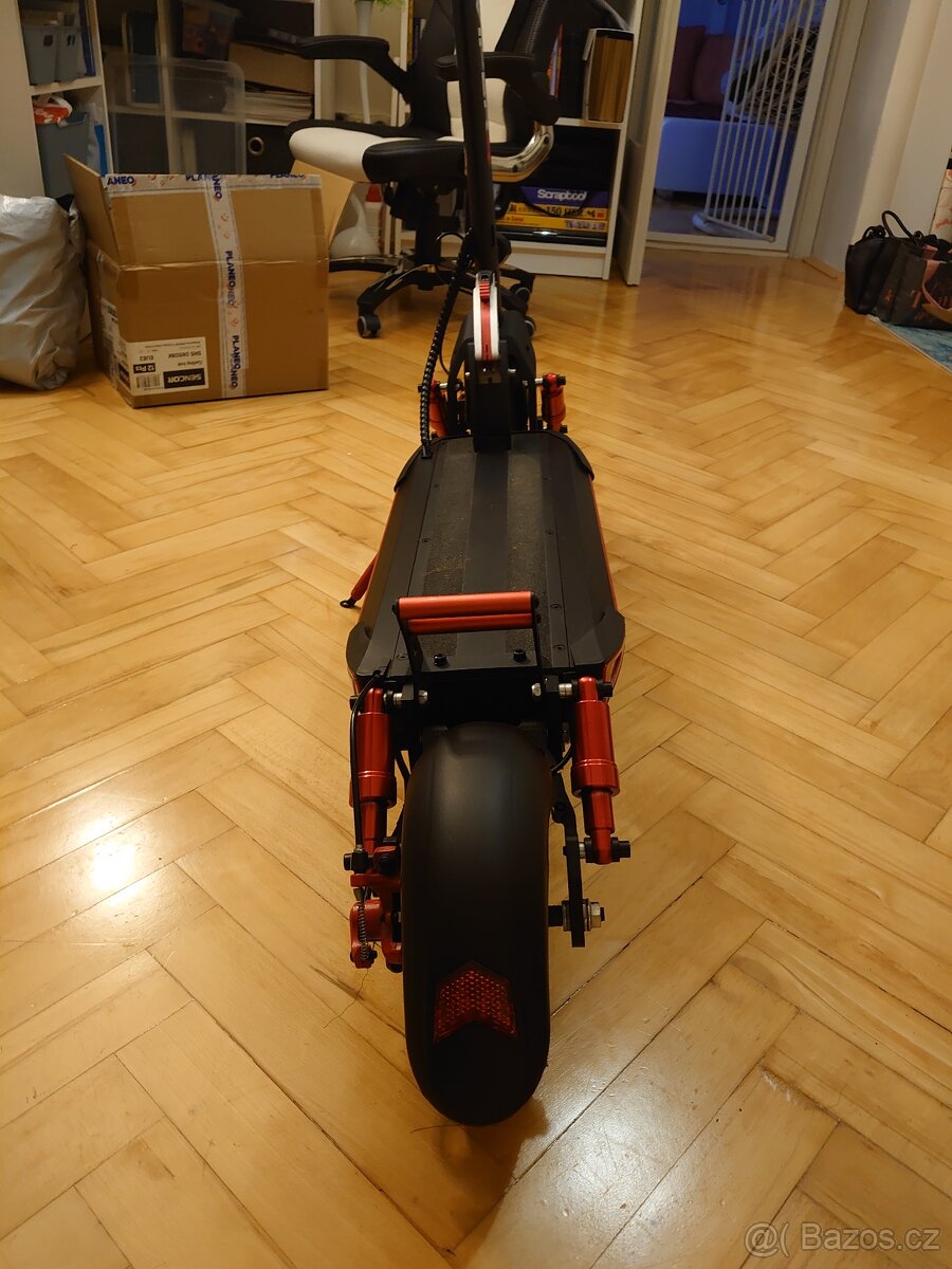 Elektrokoloběžka EV Viper 4 (2022) – top stav, 610 km - 8