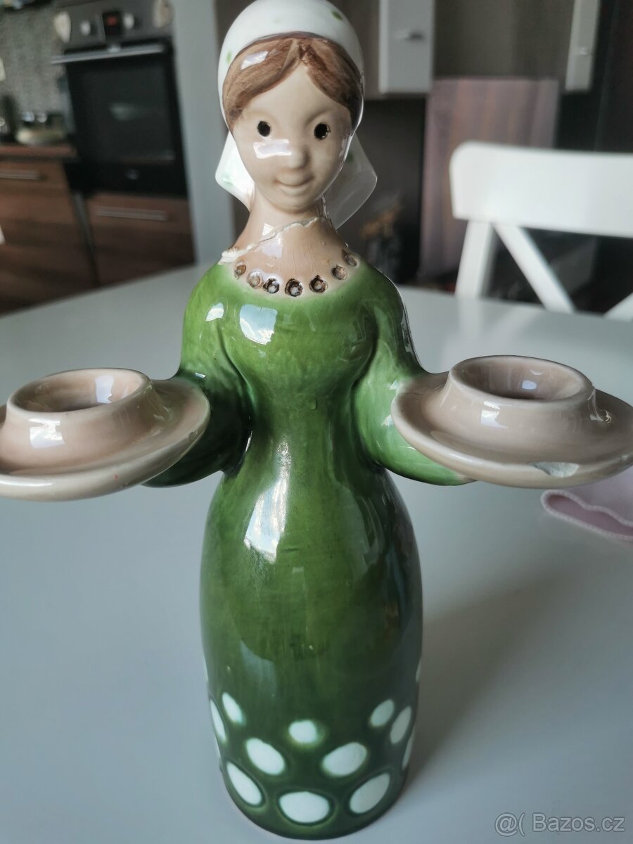 Plastika ženy svietnik - 8