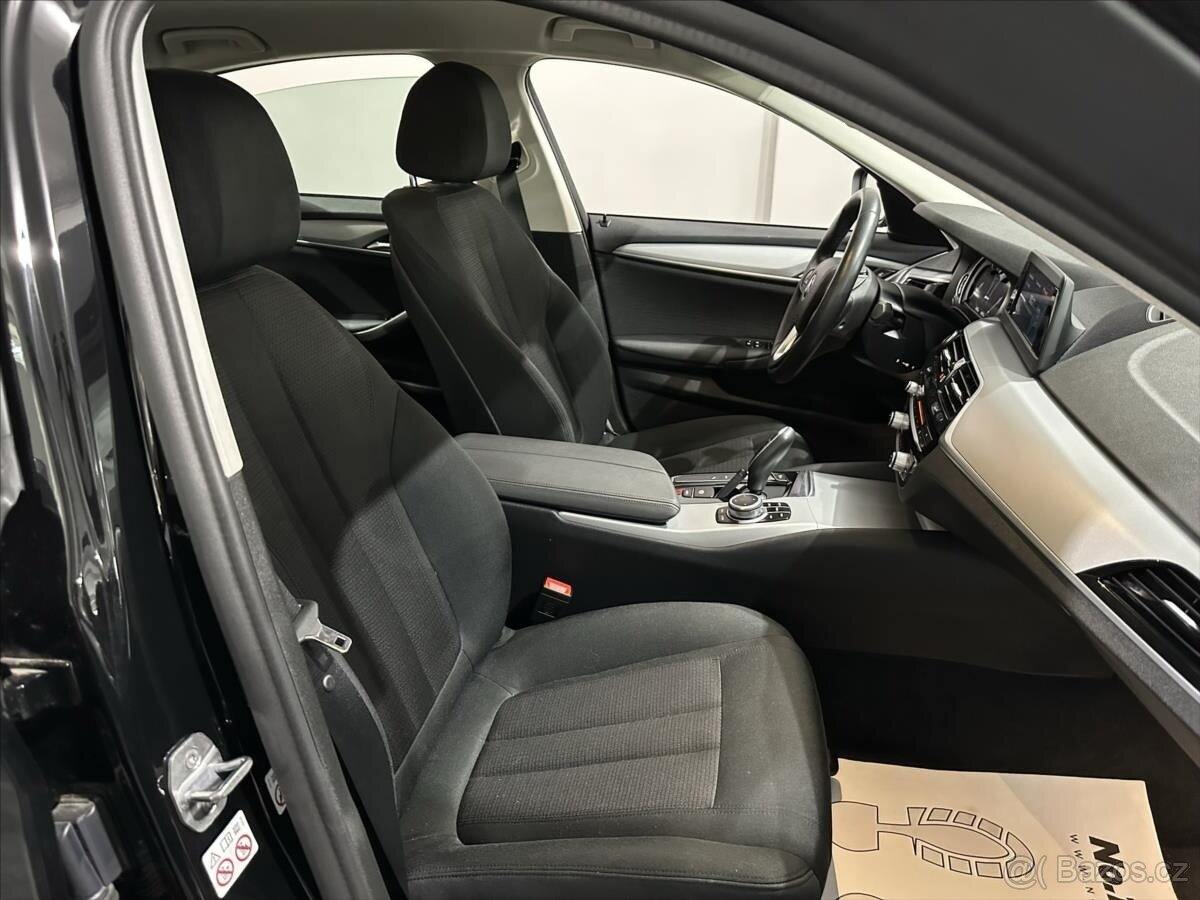 BMW 530E G30 PLUG IN HYBRID odpočet DPH - 8