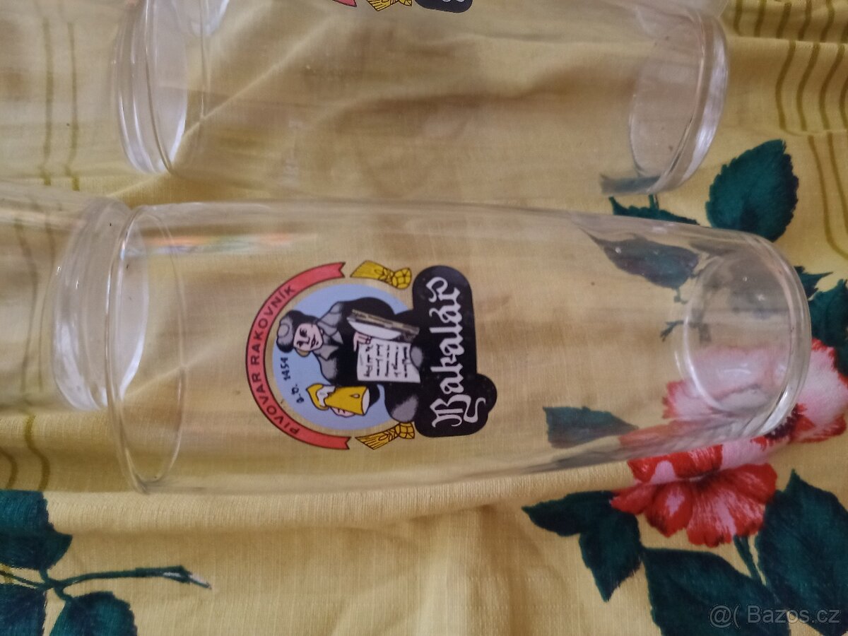 Prodám pivní skleničky Bakalář 0,5 l - 8