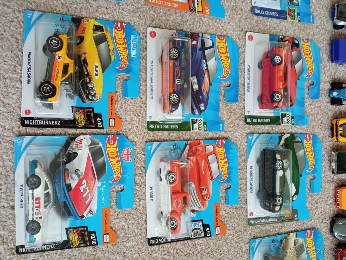HOTWHEELS AUTÍČKA - NOVÁ - 8