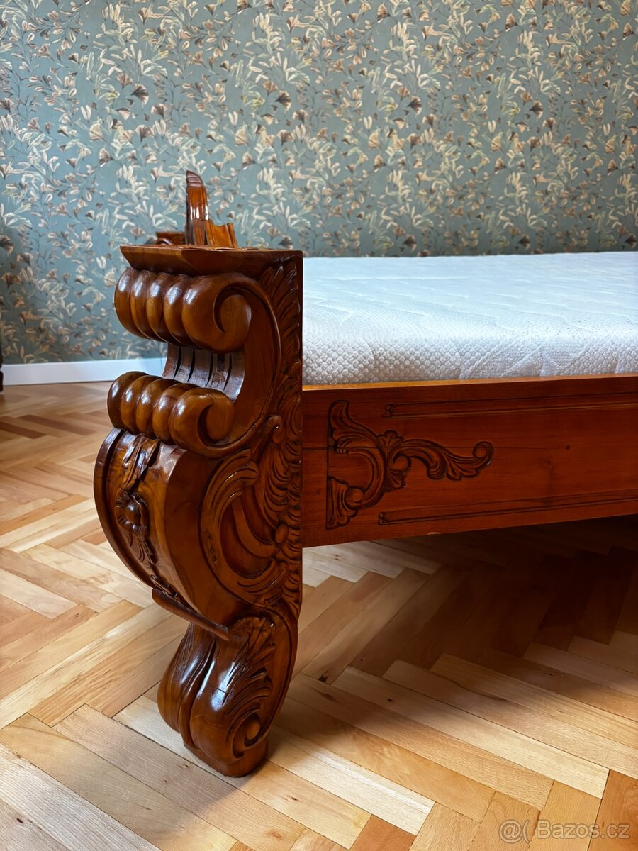 Zámecká postel - 8