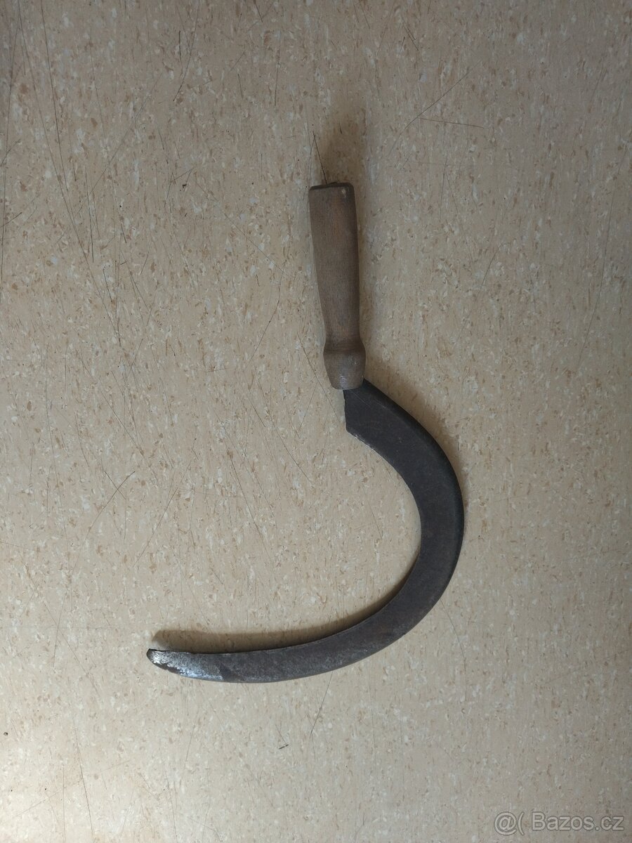 ZAHRADNICKÉ NÁŘADÍ - 8