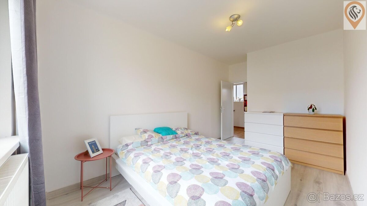 Prodej rodinného řadového domu v Průhonicích - 8