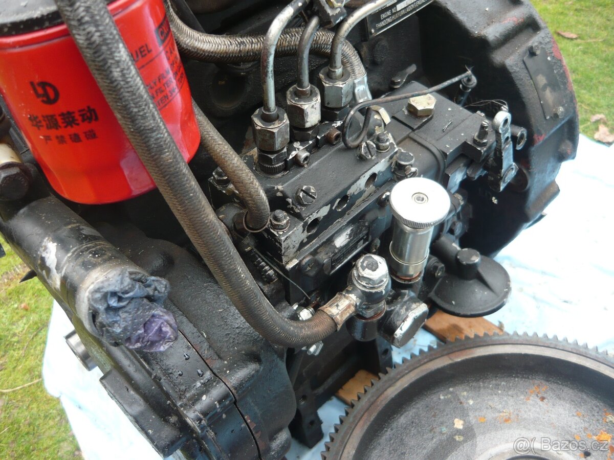 ČÍNSKÝ MOTOR LAIDONG - 3 válec - 8