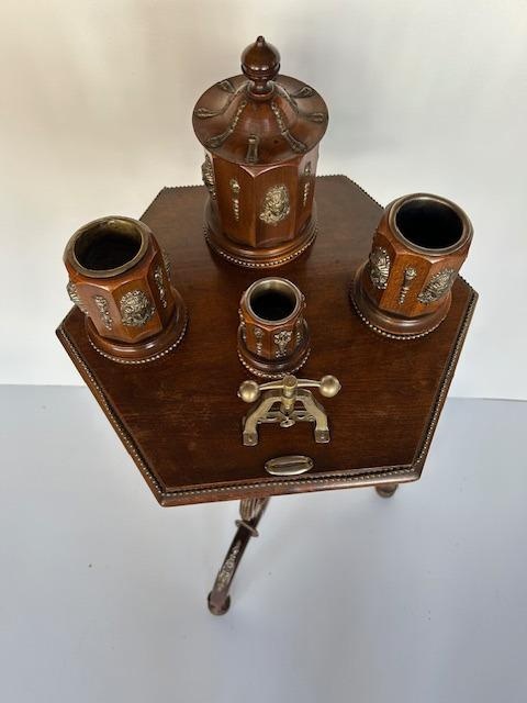 Kuřácký stolek okolo roku 1900 - originál. - 8