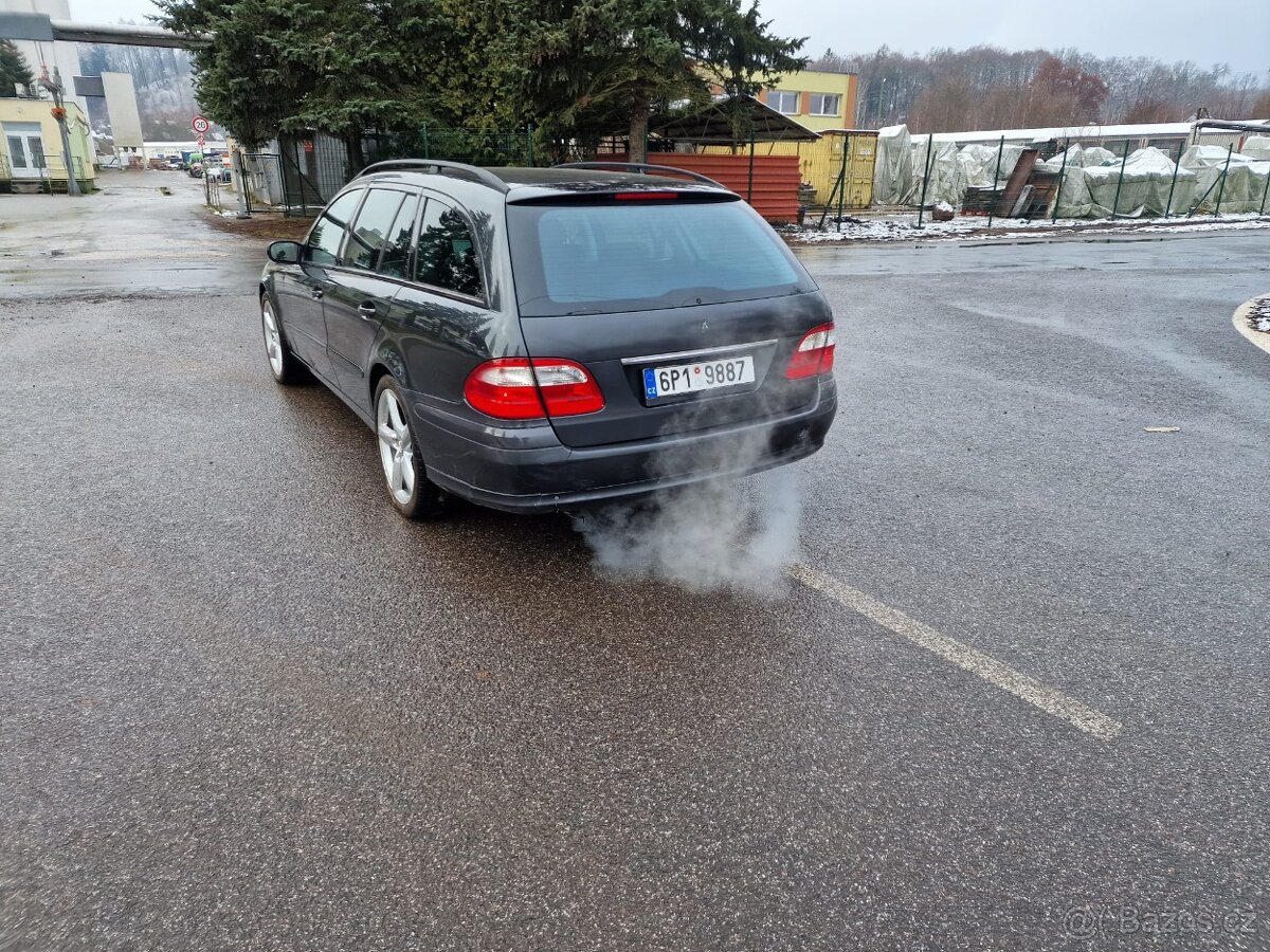 Mercedes E320i W211combi 7mist e320 V6 4x4, 4-matic, STK - 8