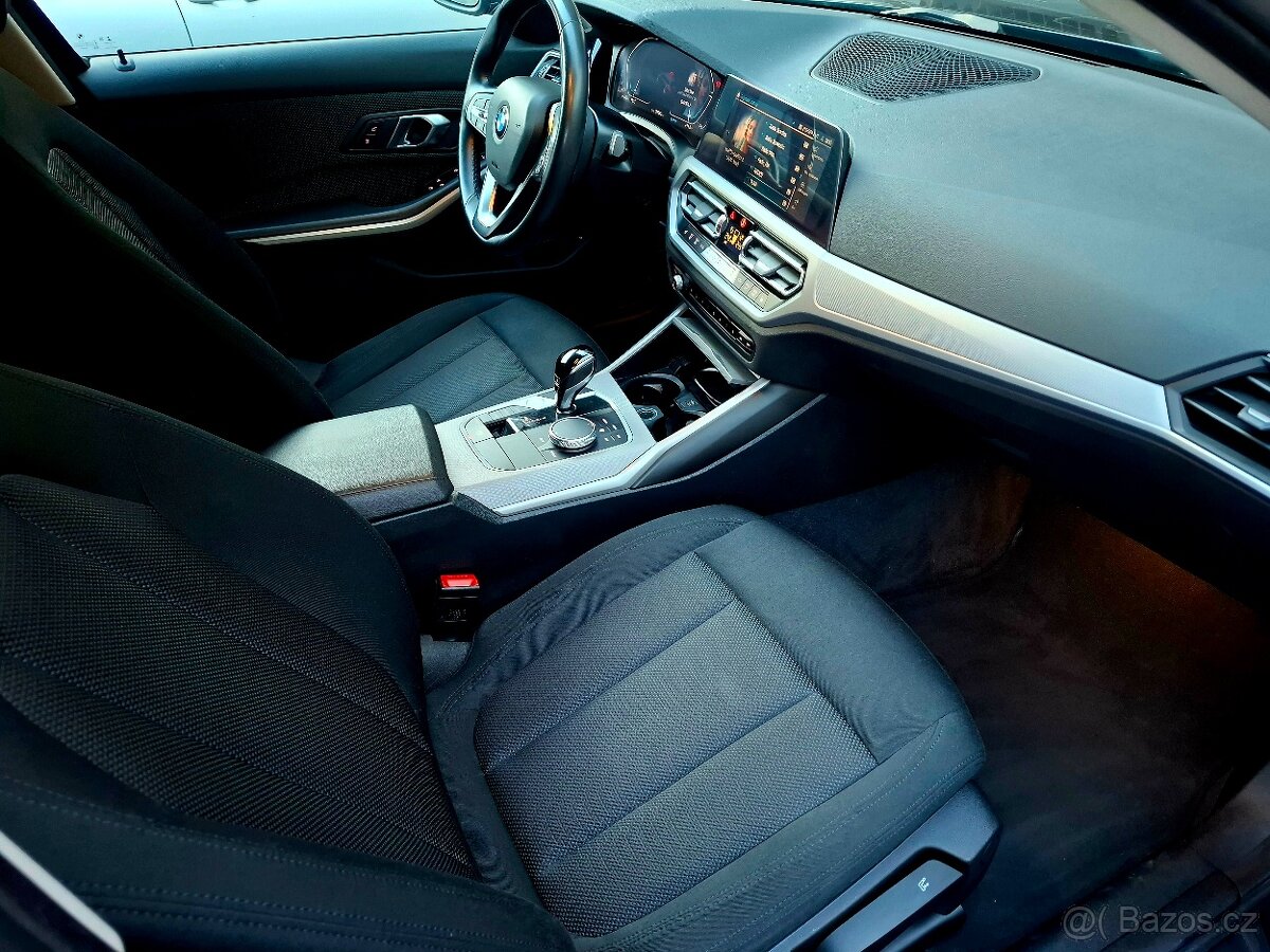 BMW Rad 3 Touring 318d mHEV AT - 8