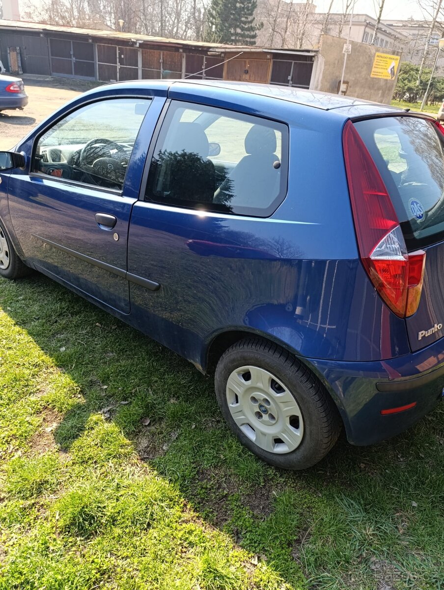 FIAT PUNTO 2024 1,2 - 8