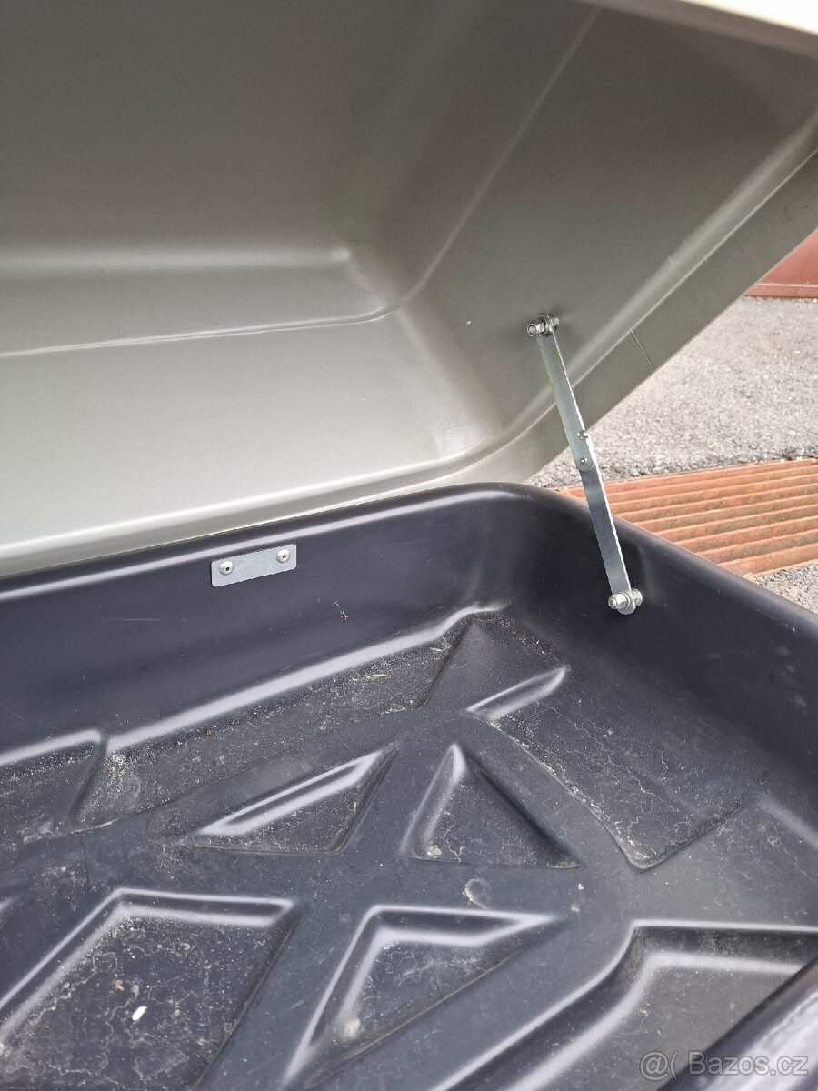 Střešní box - 8