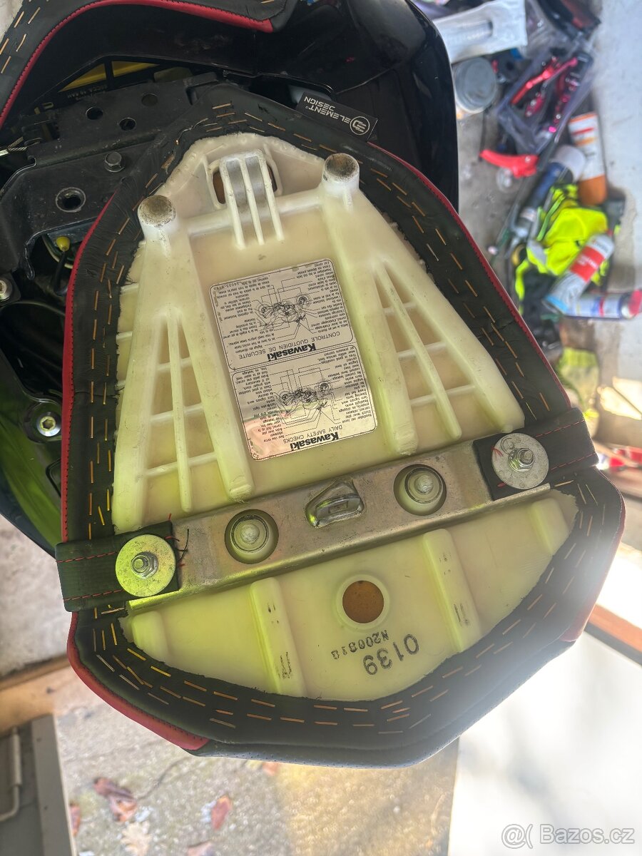 Prosivana sedla na Kawasaki Z1000 07-09 - 8