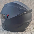 Přilba na motorku nebo skútr. Se sluneční clonou. Černá.Nová - 8