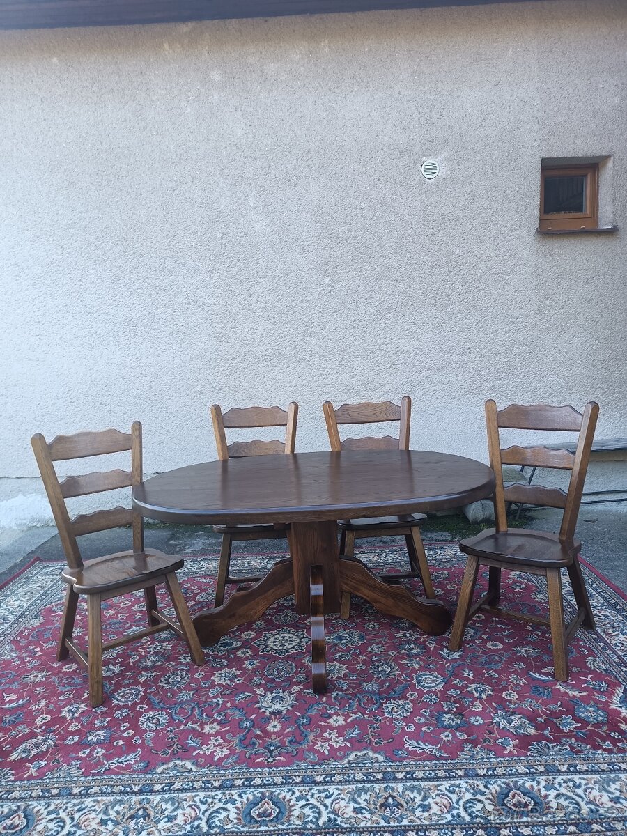 Rustikální tmavá dubová jídelna - Stůl & 4 X židle . - 8