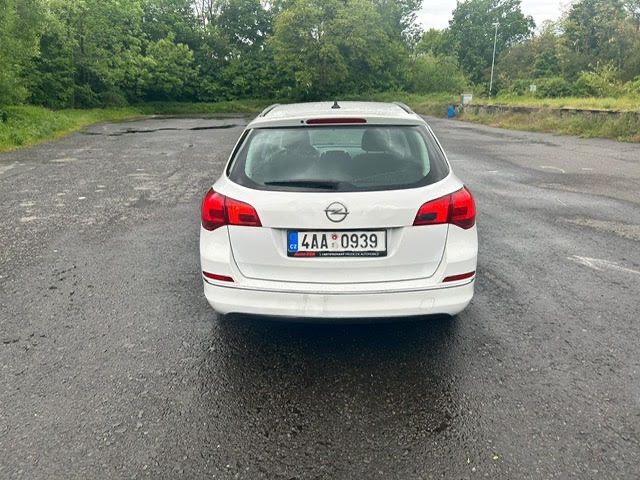 Prodám auto Opel Astra Sport TOURER combi - 8