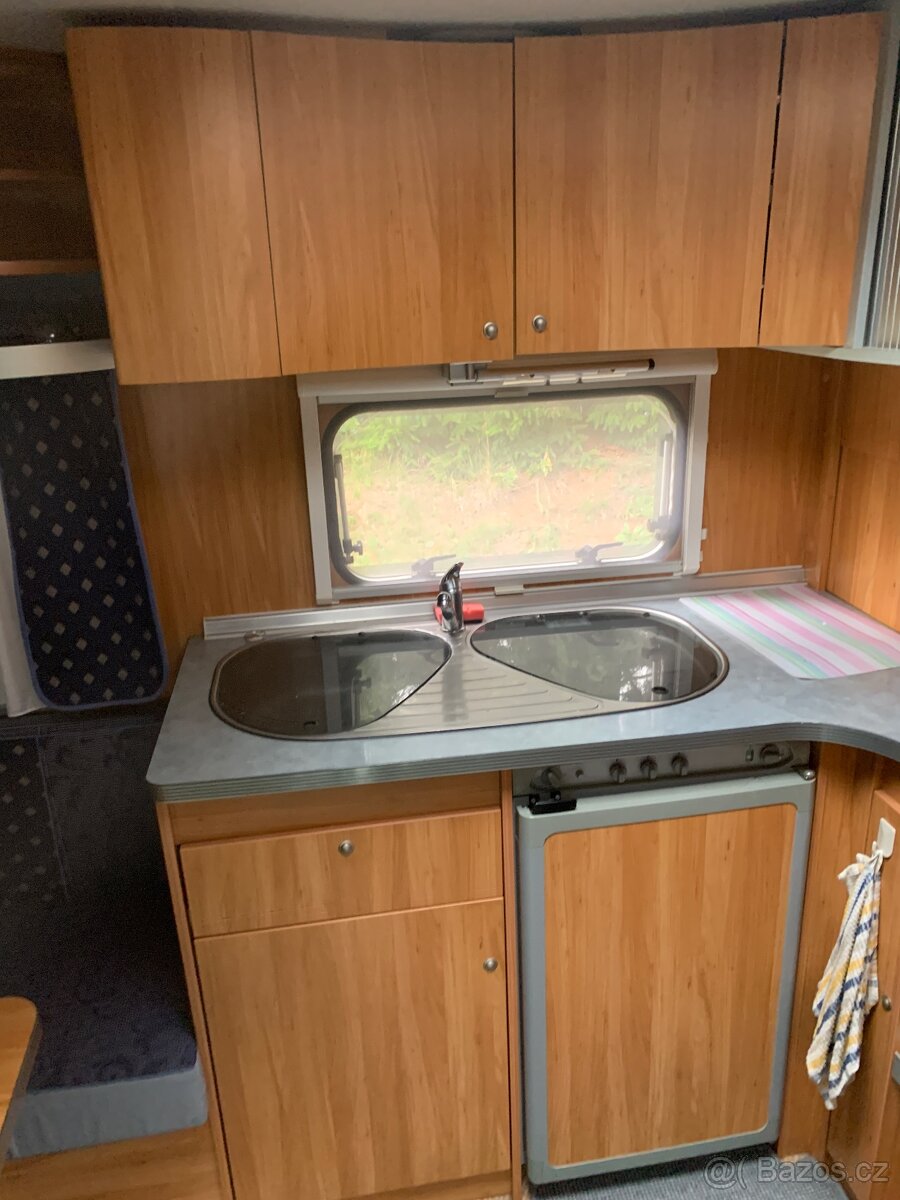 Prodám karavan Burstner Flipper 460 TS - 8