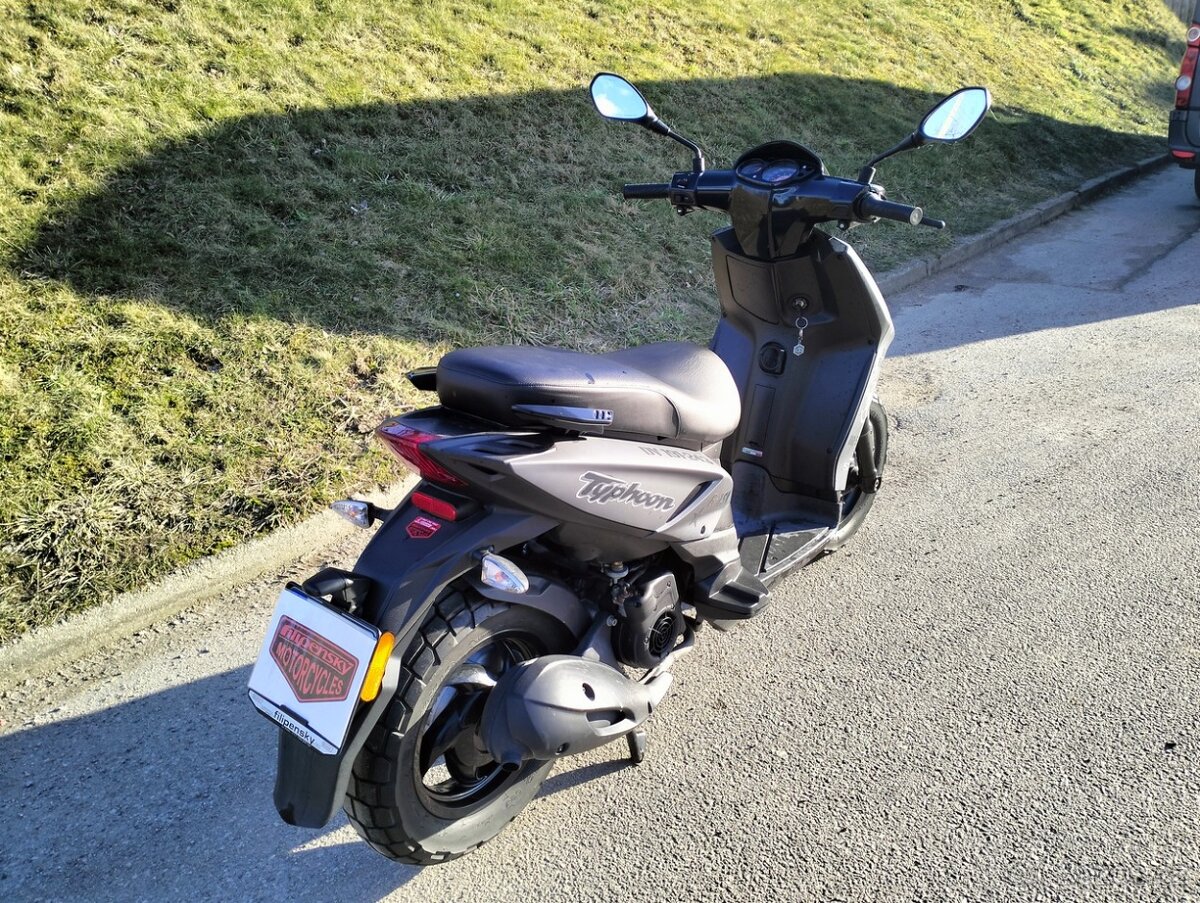 Piaggio Typhoon 125 - 8