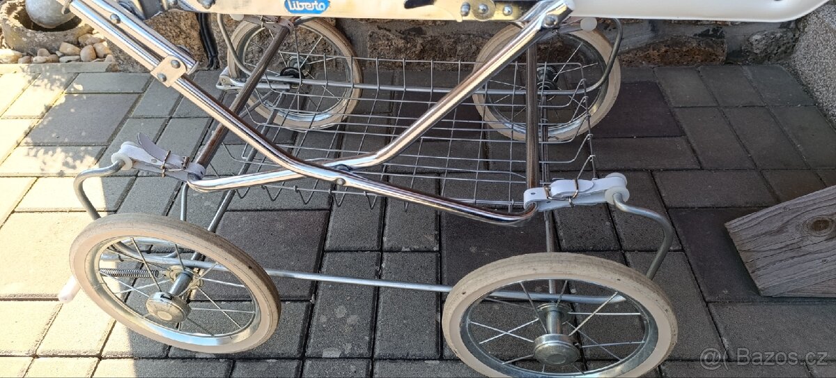 Kočár Liberta - 8