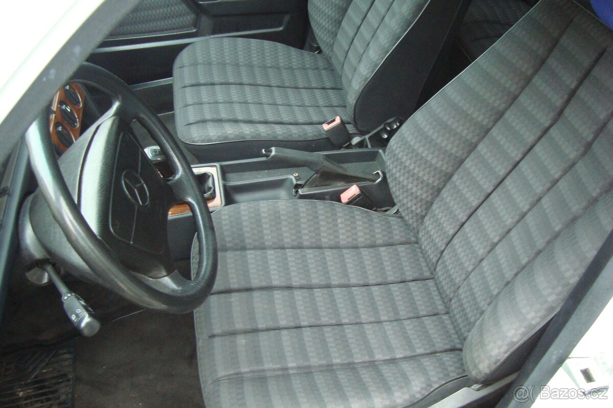 Mercedes Benz 190 W-201 - 8