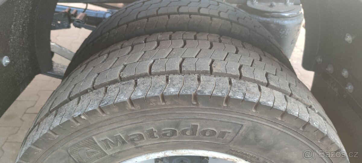 Traktor nosič kontejnerů Iveco eurocargo 75180 - 8