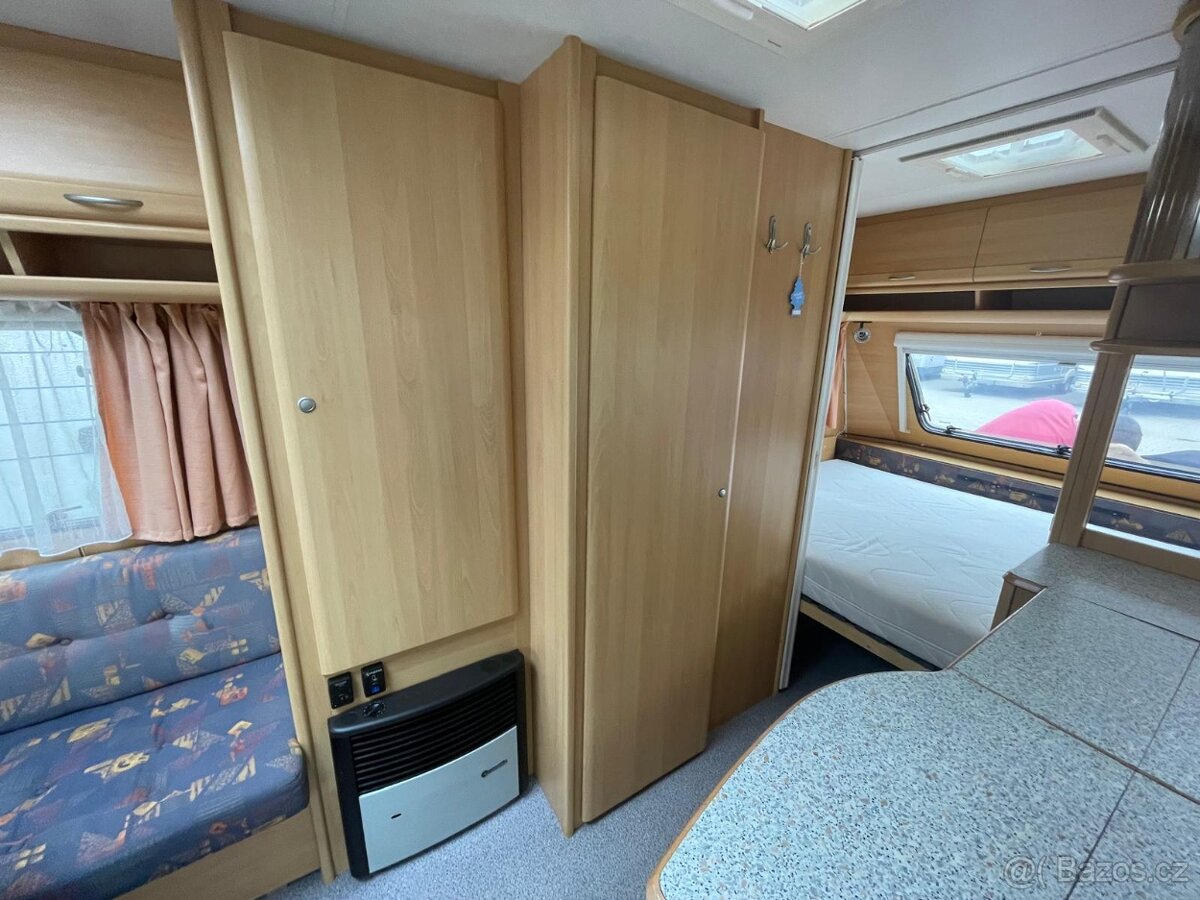 Dethleffs Camper 460,pevná postel ,bojler, sprcha, MARKÝZA - 8