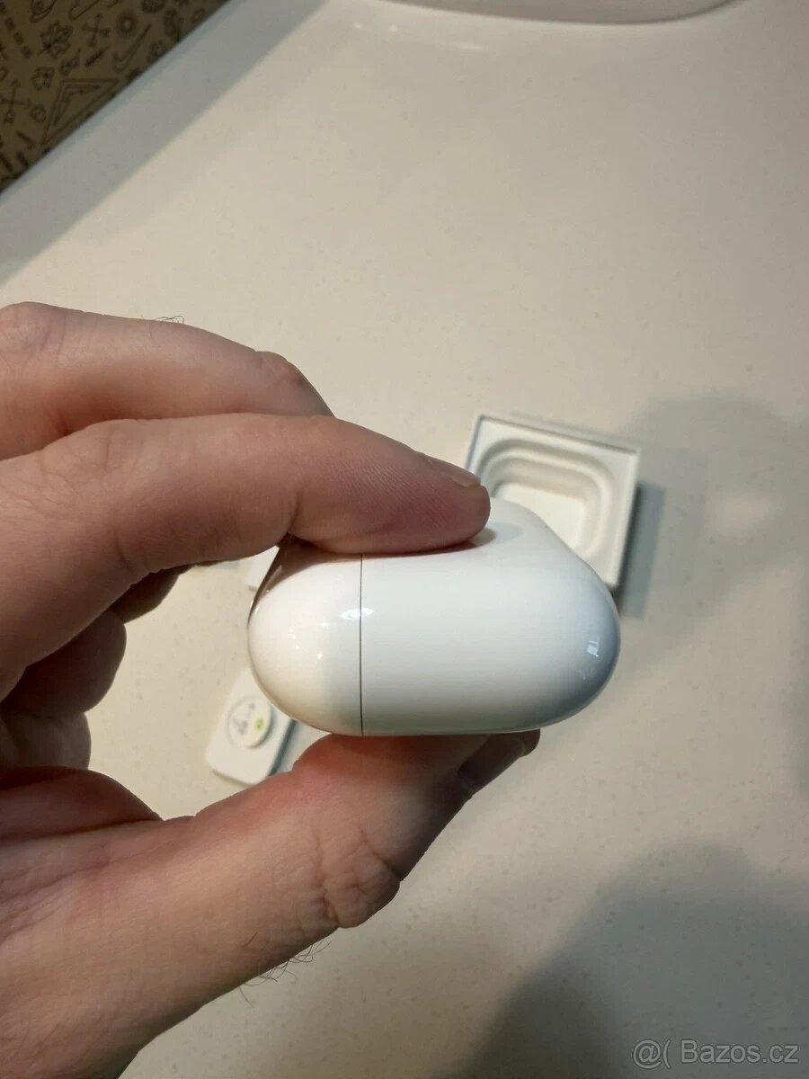 Nové, nepoužívané Apple AirPods Pro 3 - 8