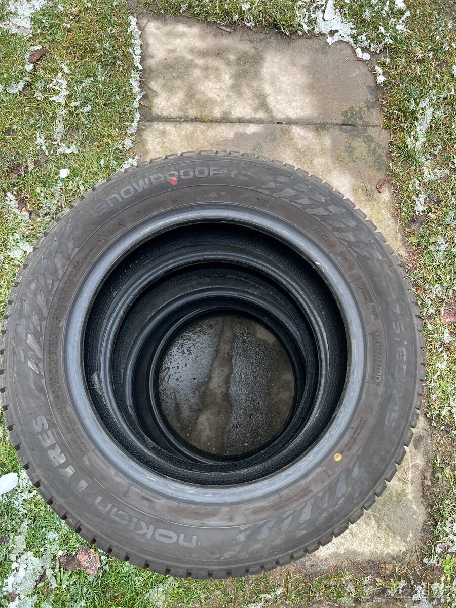 Zimni pneu 175/65/R15 nokian snowproof1 + zdarma letni sada - 8