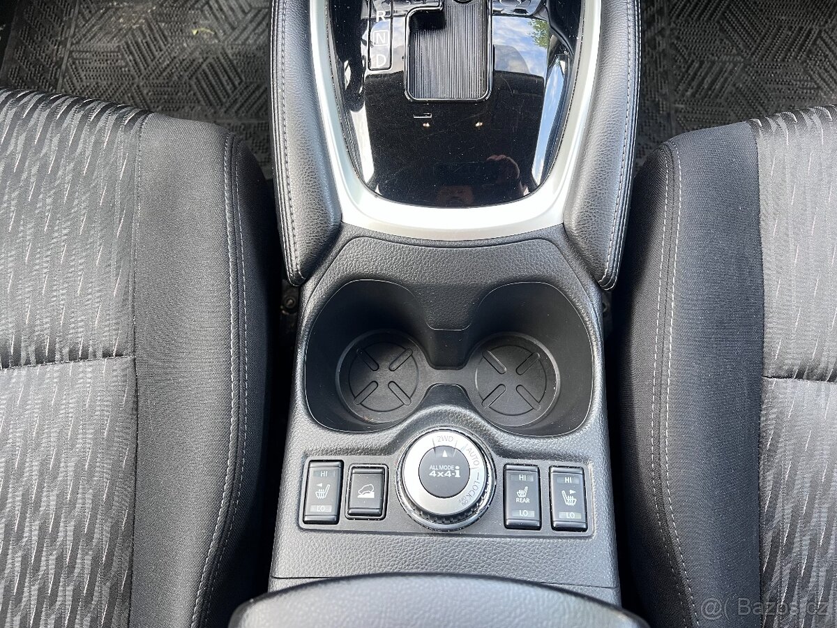 Nissan X-Trail, 4x4 AUTOMAT 2.0 Benzin 107kw - 8