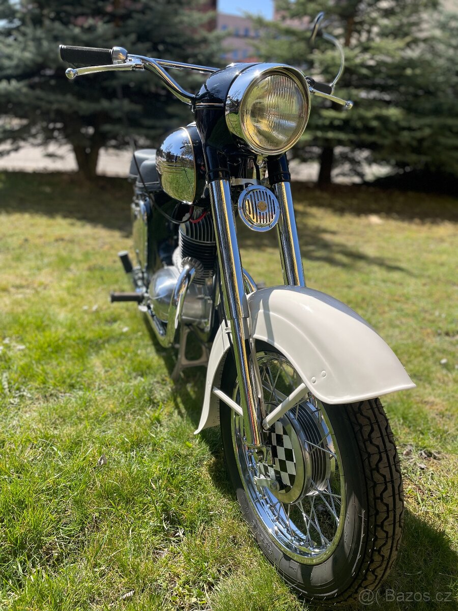 Jawa-ČZ 250 kývačka - 8