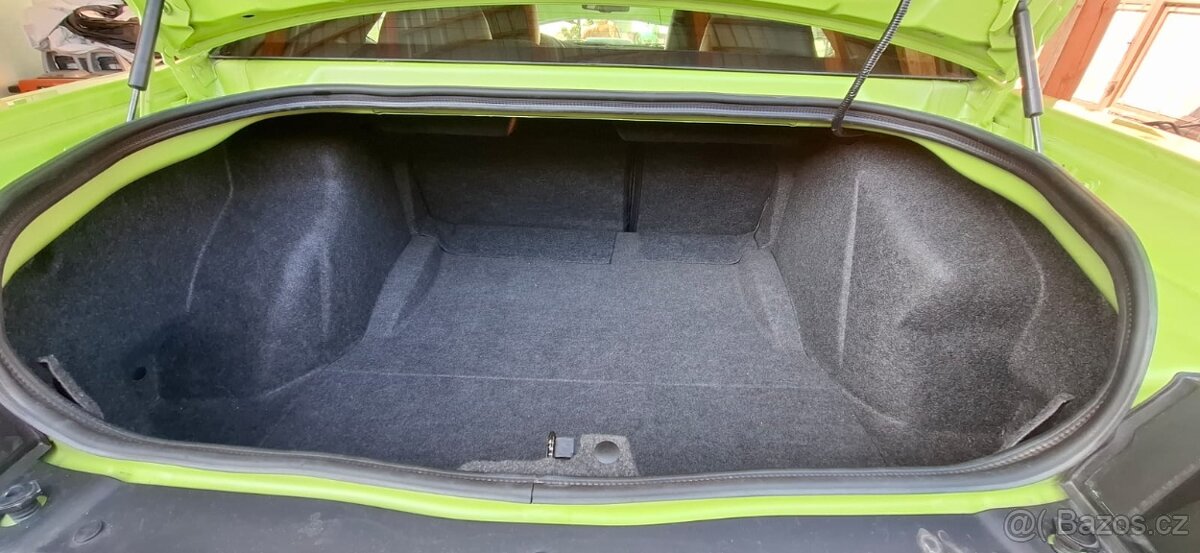 Dodge Challenger R/T 6.4 V8 SHAKER 392 Scat Pack Manuál - 8