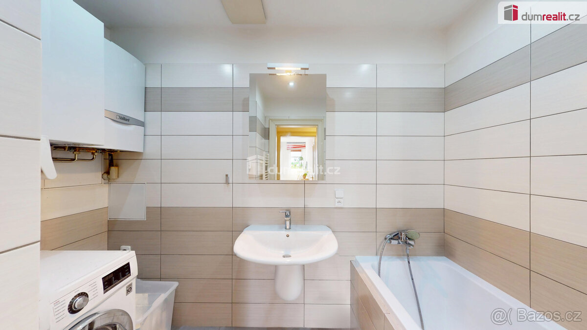 Výjimečný mezonet 5+kk s terasou a výhledem na Prahu - Ulice - 8