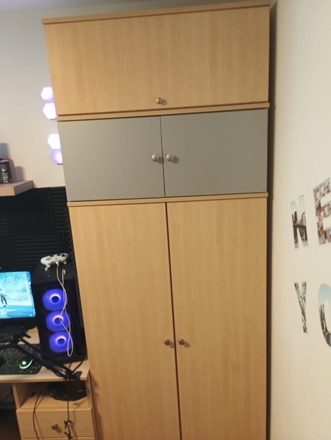 Šatní skříň s nástavcem a psací stůl - 8