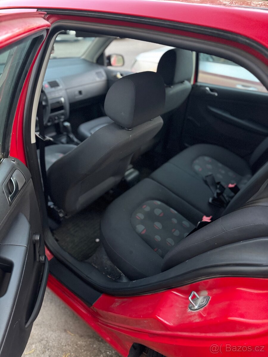 Škada fabia - 8